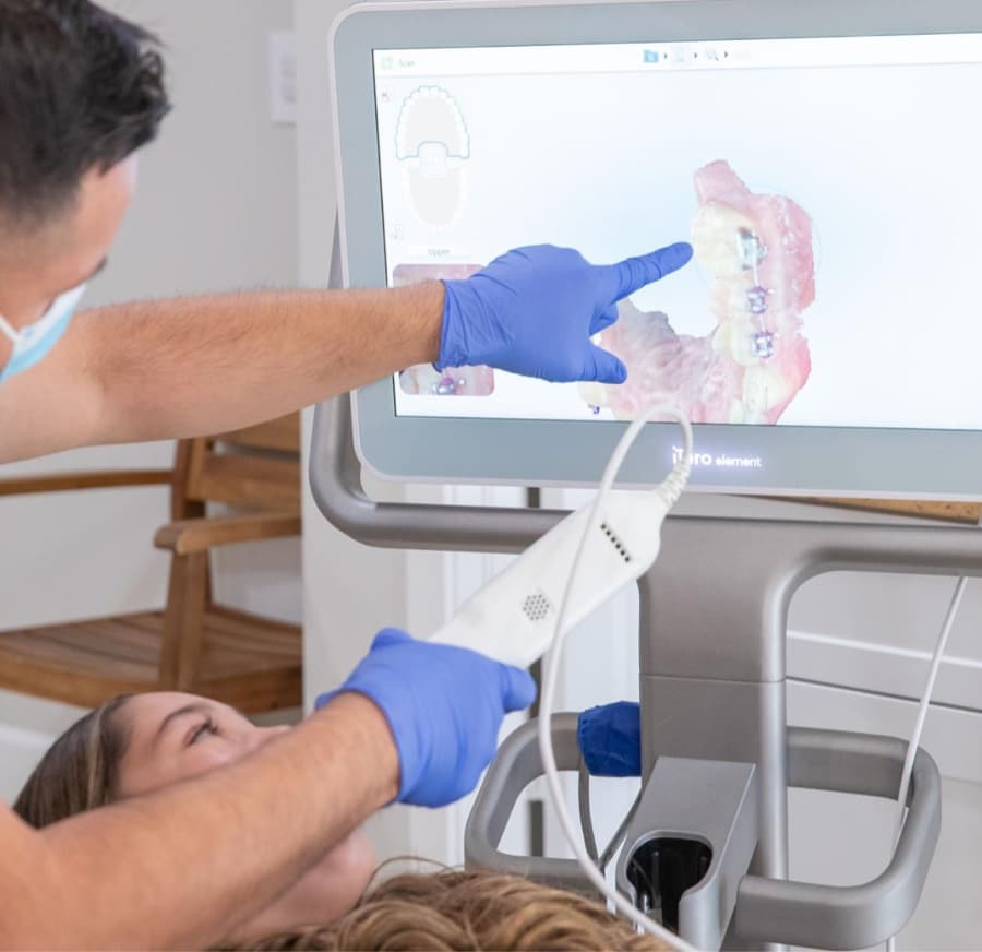 teen having orthodontic scans taken